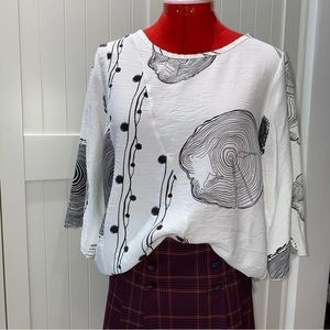 MINKAS Black/White Blouse, Asymmetrical Hem, Women’s (US M)